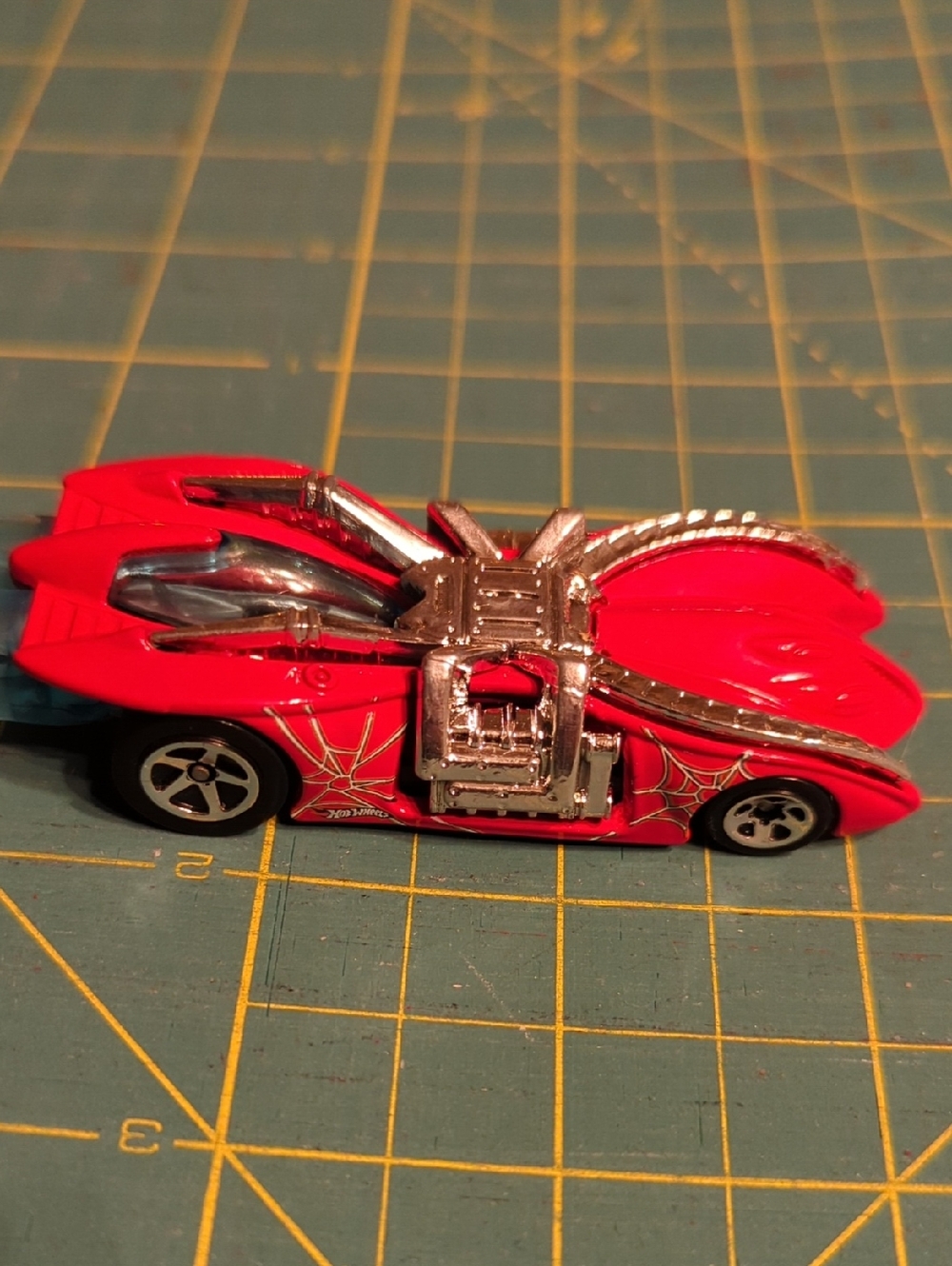 2000 Hot Wheels Red Spider-Man  Toy Car